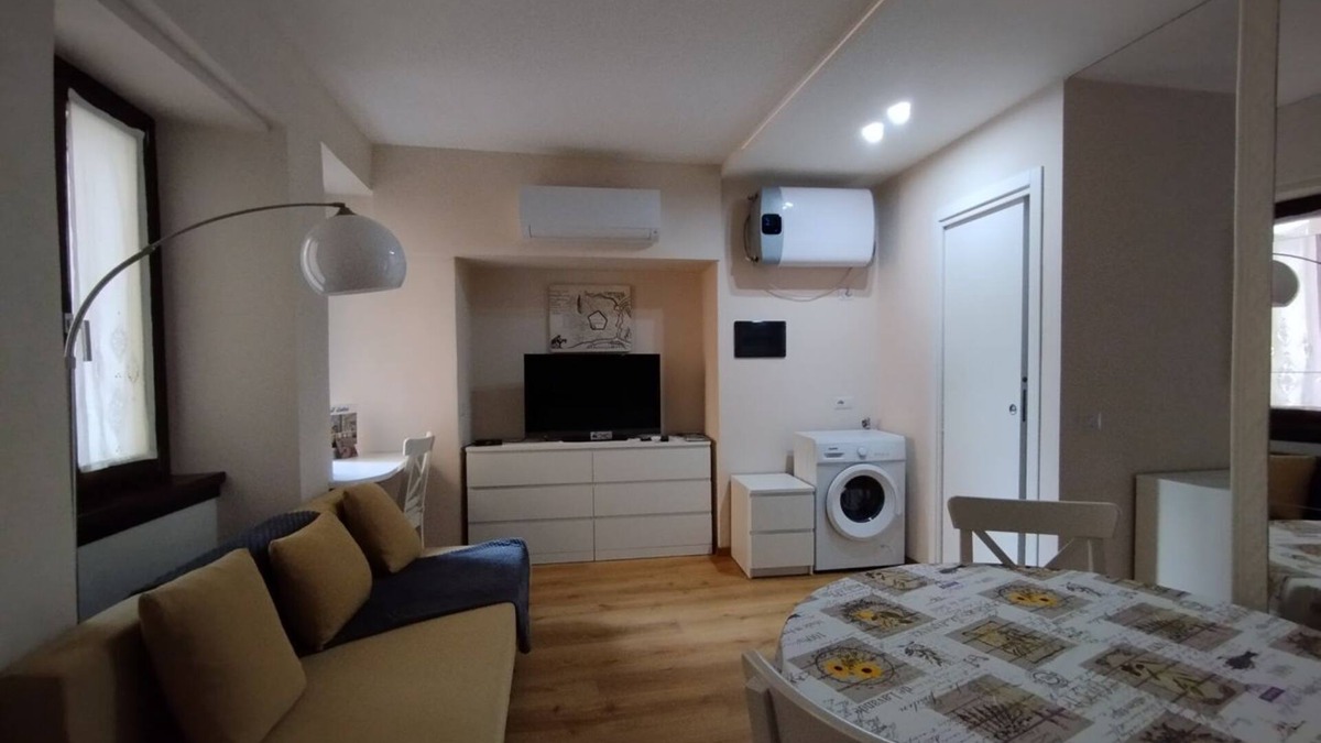 Domodossola Apartment | Appartamento Il Bottaio: Grazioso e Luminoso, Situato nel Cuore Della Città