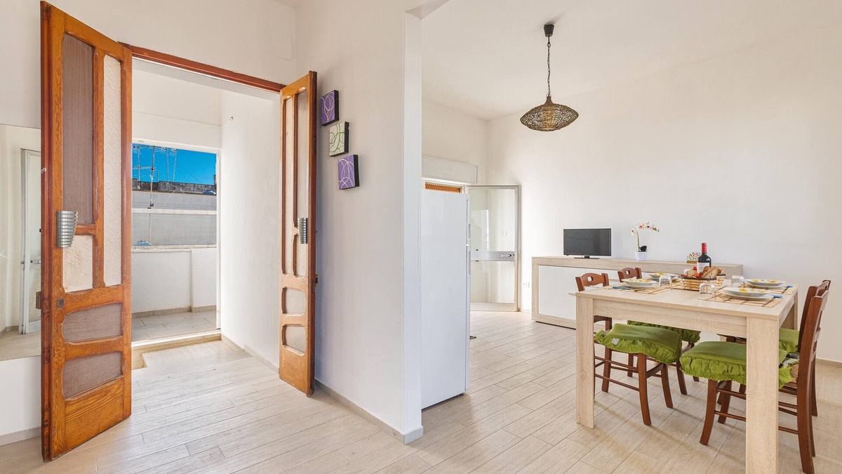 Torre Lapillo House | Appartamento Iris by BarbarHouse