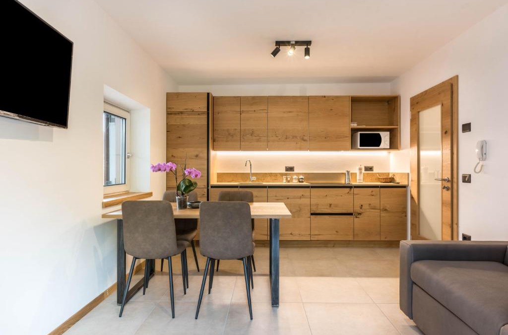 San Lorenzo in Banale Apartment | Appartamento Campanile Basso