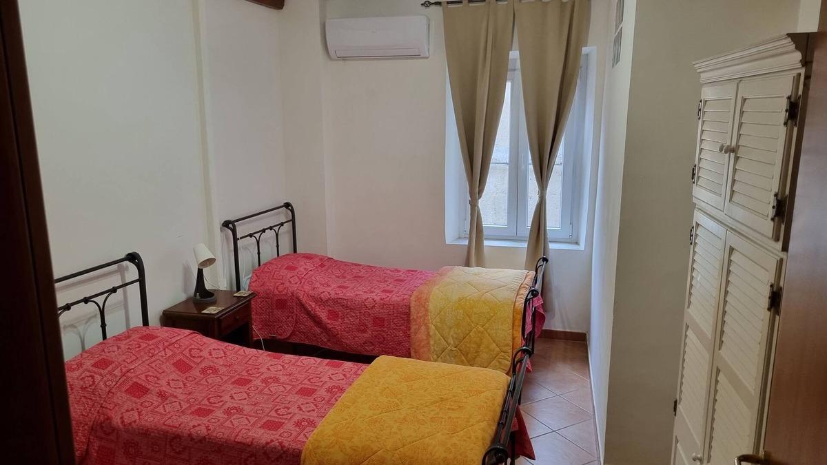 Lake Bracciano Apartment | Appartamento per Famiglie nel Centro, a 4 Minuti dal Castello Medievale