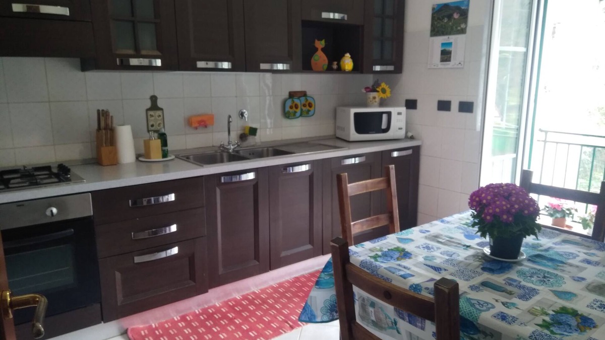 Mezzanego Apartment | Appartamento Relax nel Verde a 15 Minuti dal Mare con Parcheggio e Selfcheck-in