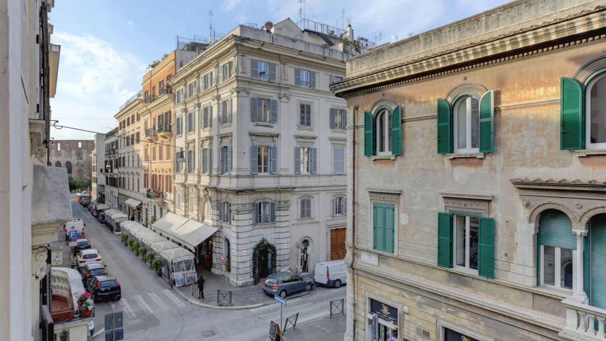 Celio Apartment | APPARTAMENTO SANTI QUATTRO 1 - HOME AND MORE