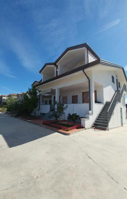 Foce Varano Apartment | Appartamento Tra Mare E Lago