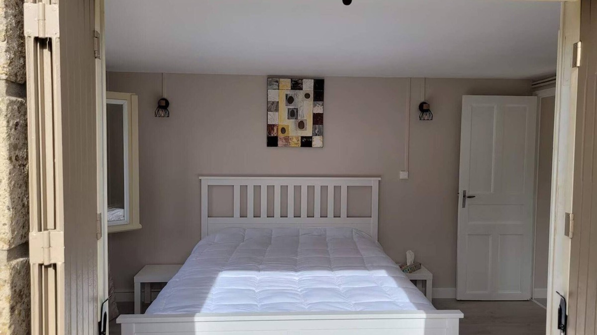 Saint-Lunaire Apartment | Appartement à 80 Mètres de la Mer, Chez L'habitant, en Rez-de-jardin