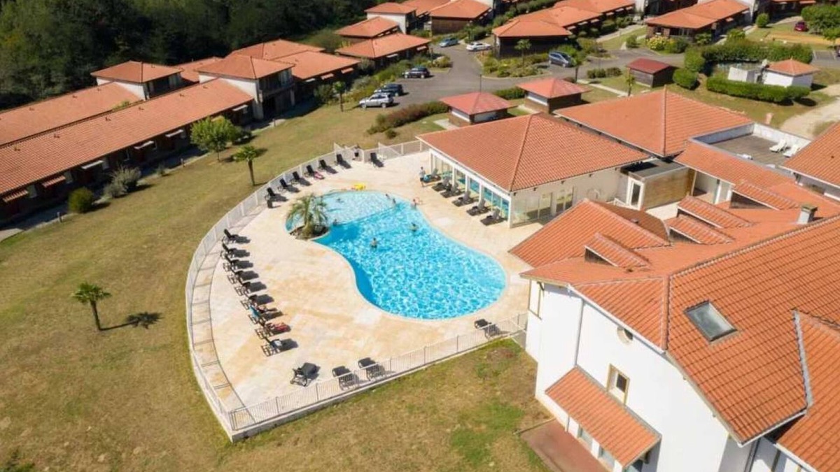 Cassen Apartment | Appartement 3 étoiles - Piscine - ccbbddf