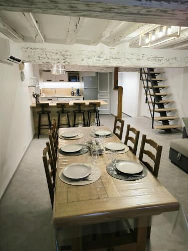 Selles-sur-Cher Apartment | Appartement 6-8 personnes, gîte, climatisé, classé 3 étoiles, proche du zoo de Beauval et des châteaux de la Loire