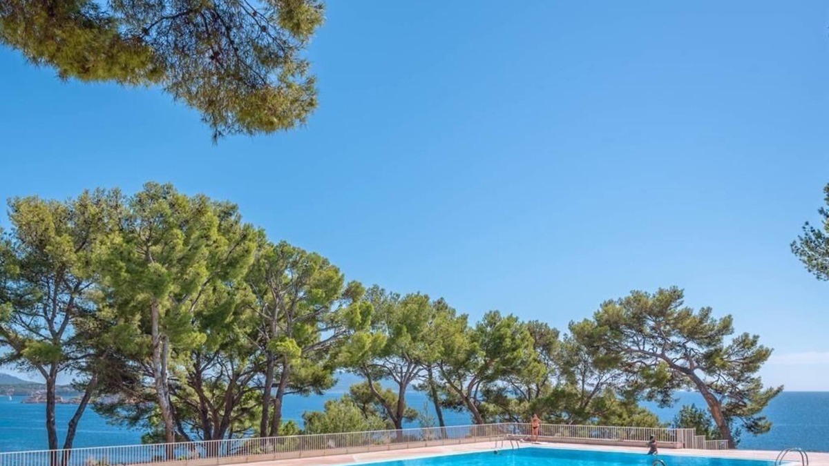 Bandol Apartment | Appartement Athéna Résidence Mer Piscines Tennis