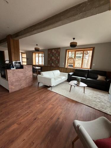 Montaigut-le-Blanc Apartment | Appartement avec terrasse et SPA
