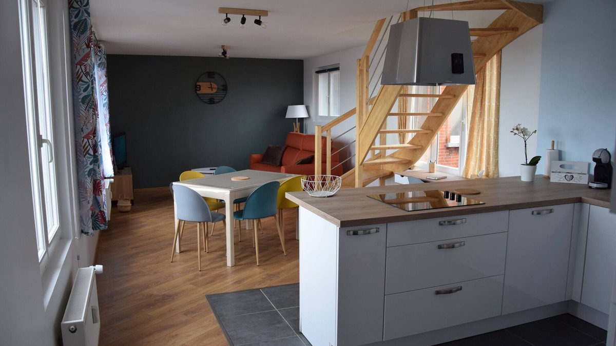 Calais City Center Apartment | Appartement Avec Magnifique vue sur Port Situé Entre la Plage et le Centre Ville