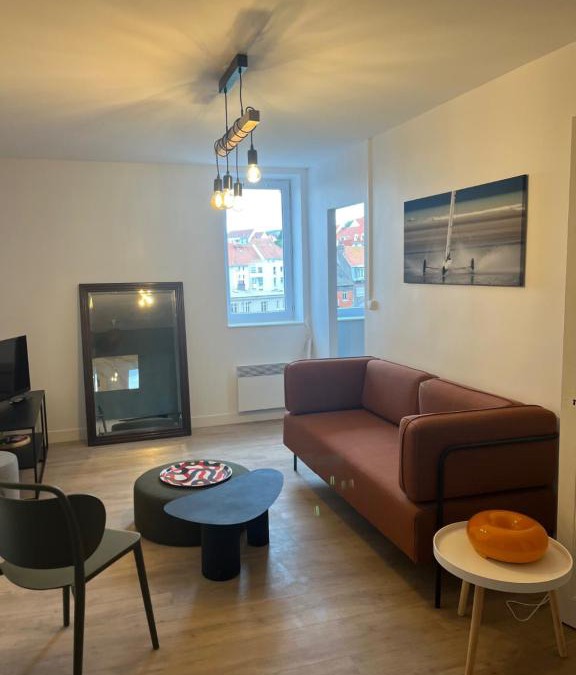 Dernier Sou Apartment | Appartement comme à la maison refait à neuf