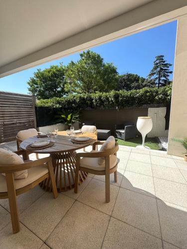 La Ciotat Apartment | Appartement Cosy avec jardin Suite Enigma