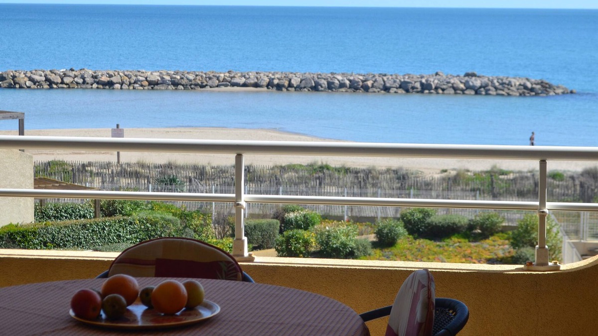 Valras-Plage Apartment | Appartement D'exception sur la Plage Avec Piscine