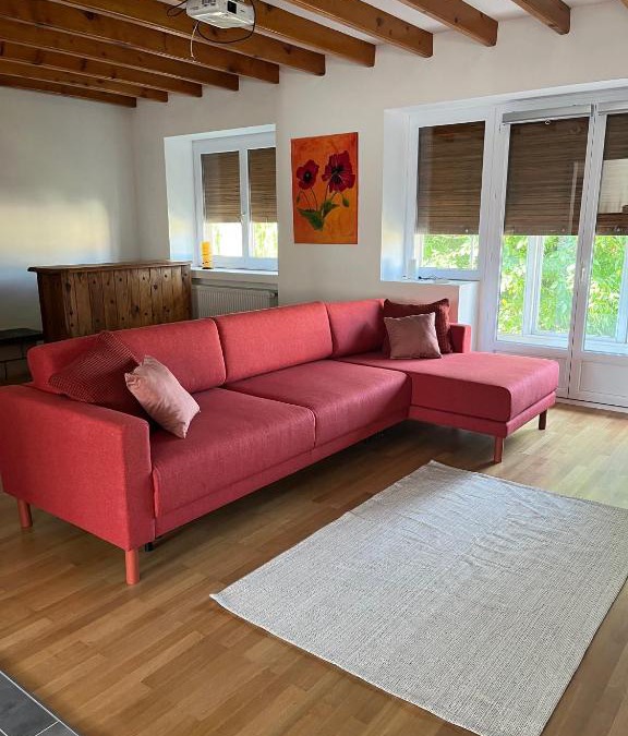 Fresnes-en-Woevre Apartment | Appartement dans maison avec cour et parc