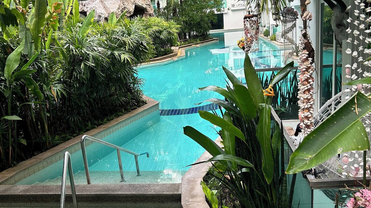 Nong Pla Lai Apartment | Appartement Dans Propriété Avec Piscine Tropicale Proche de la mer