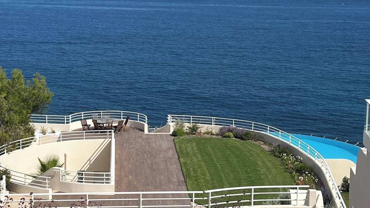 Le Trayas Apartment | Appartement Dans Résidence Pieds Dans L'eau