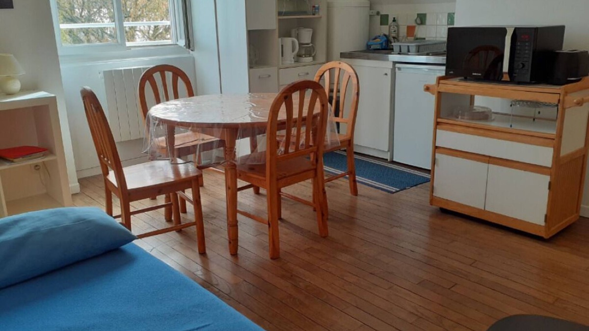 Pont-l'Abbe Apartment | Appartement de 38 m2 au Sein D'une Petite Résidence Avec Jardin