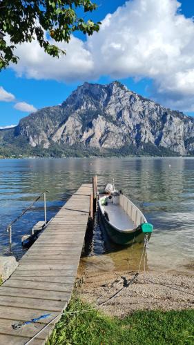 Altmuenster Apartment | Appartement Demelfischer am See