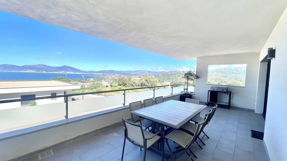 Pietrosella Apartment | Appartement en Corse Avec vue sur la mer & sur les Îles Sanguinaires