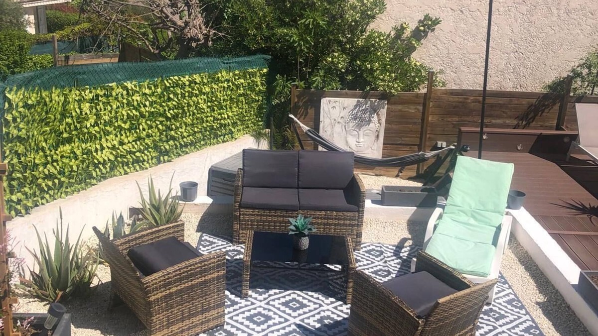 La Colle-sur-Loup Apartment | Appartement en rez de Jardin Avec Piscine Privée , Terrasses et Solarium