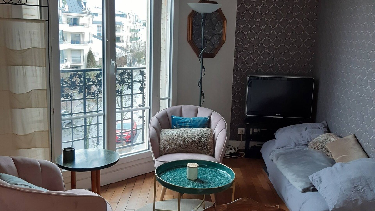Colombes Apartment | Appartement Cosy,central