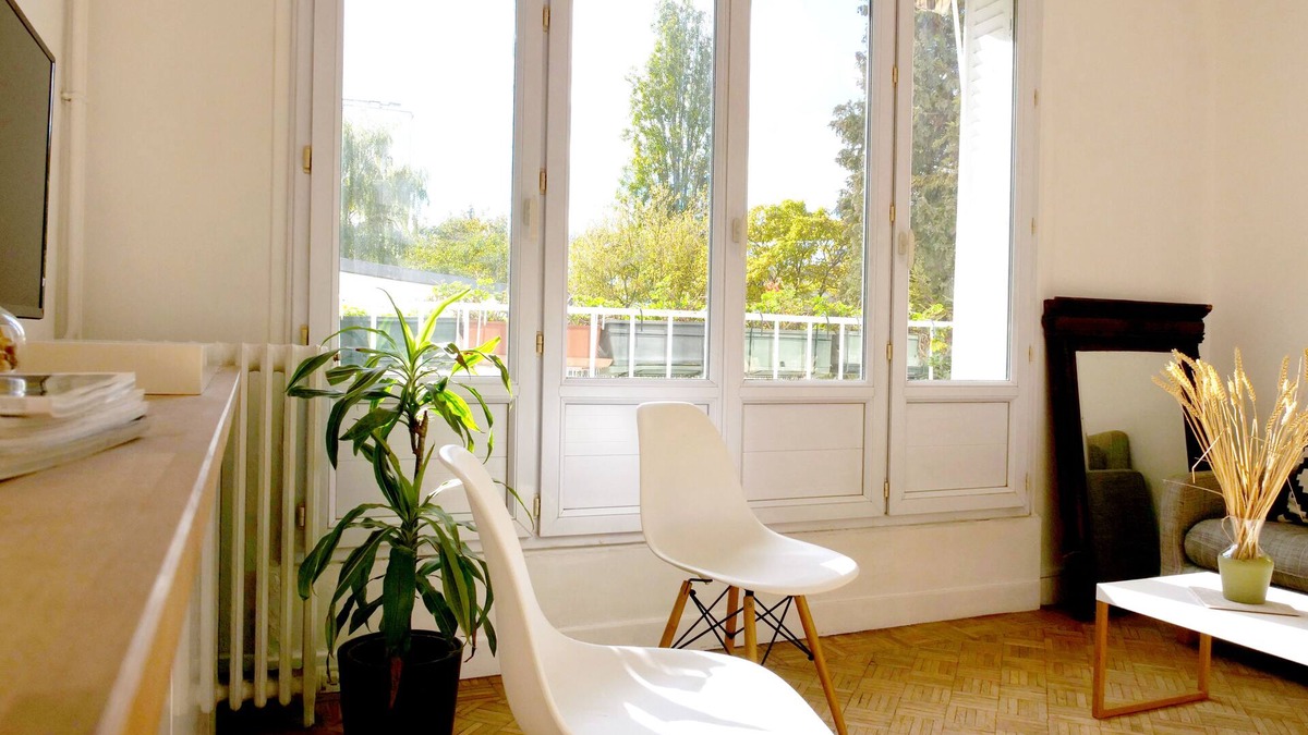 Le Kremlin-Bicetre Apartment | Appartement de Designer, Cosy Lumineux, 3 Chambres, Salon TV, Cuisine, Sub, wc