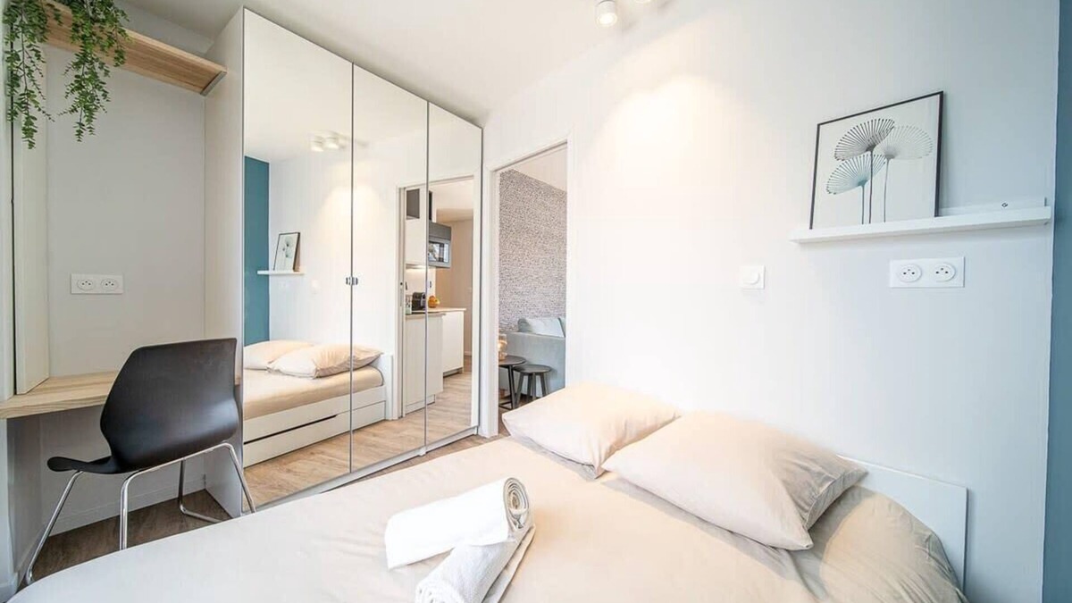 Bussiere - Cadiere Apartment | Appartement Lumière metro Oullins centre Lyon