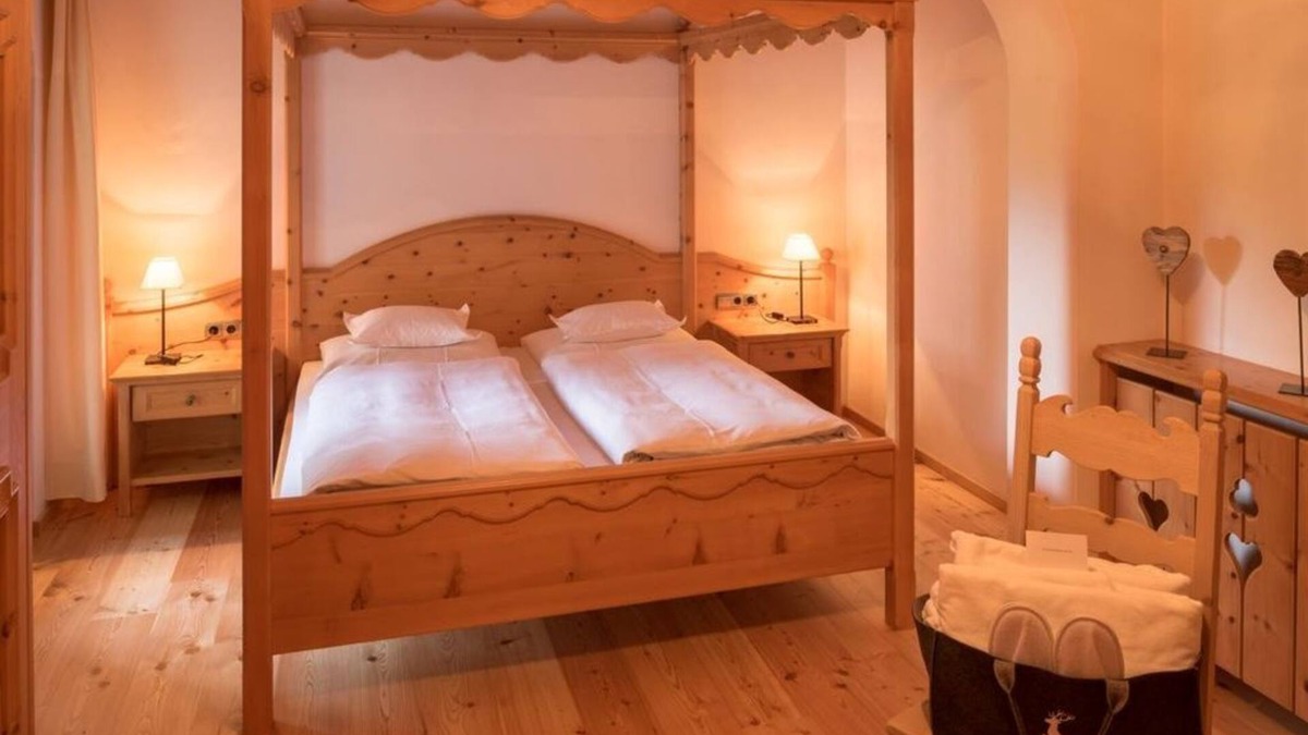 Mosern House | Appartement mit Himmelbett - Hotel Garni Lärchenhof Natur