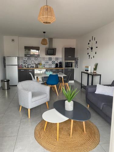 Saint-Jean-de Niost Apartment | Appartement NEUF à St jean de Niost tout confort