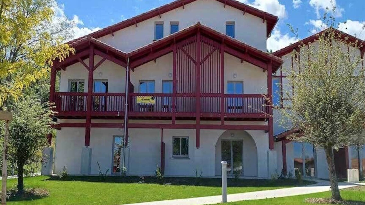 Behobie Condo | Appartement près de la Corniche! Parking Gratuit