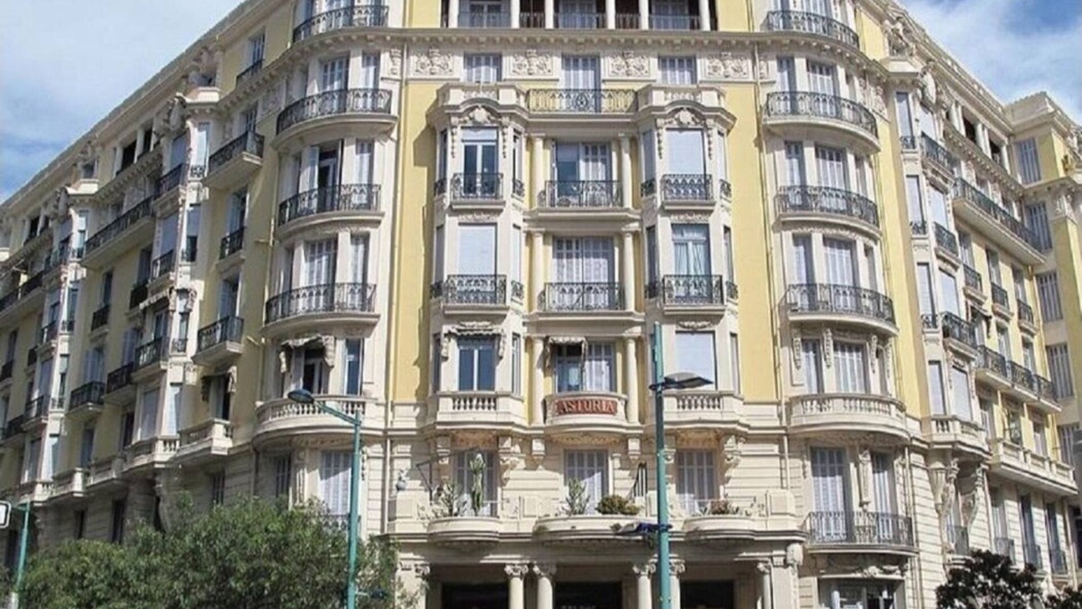 Alpes-Maritimes Apartment | Appartement Proche mer Refait à Neuf Avec Mezzanine