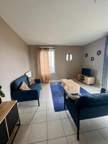 Cesson-Sevigne Apartment | Appartement rénové avec grande terrasse