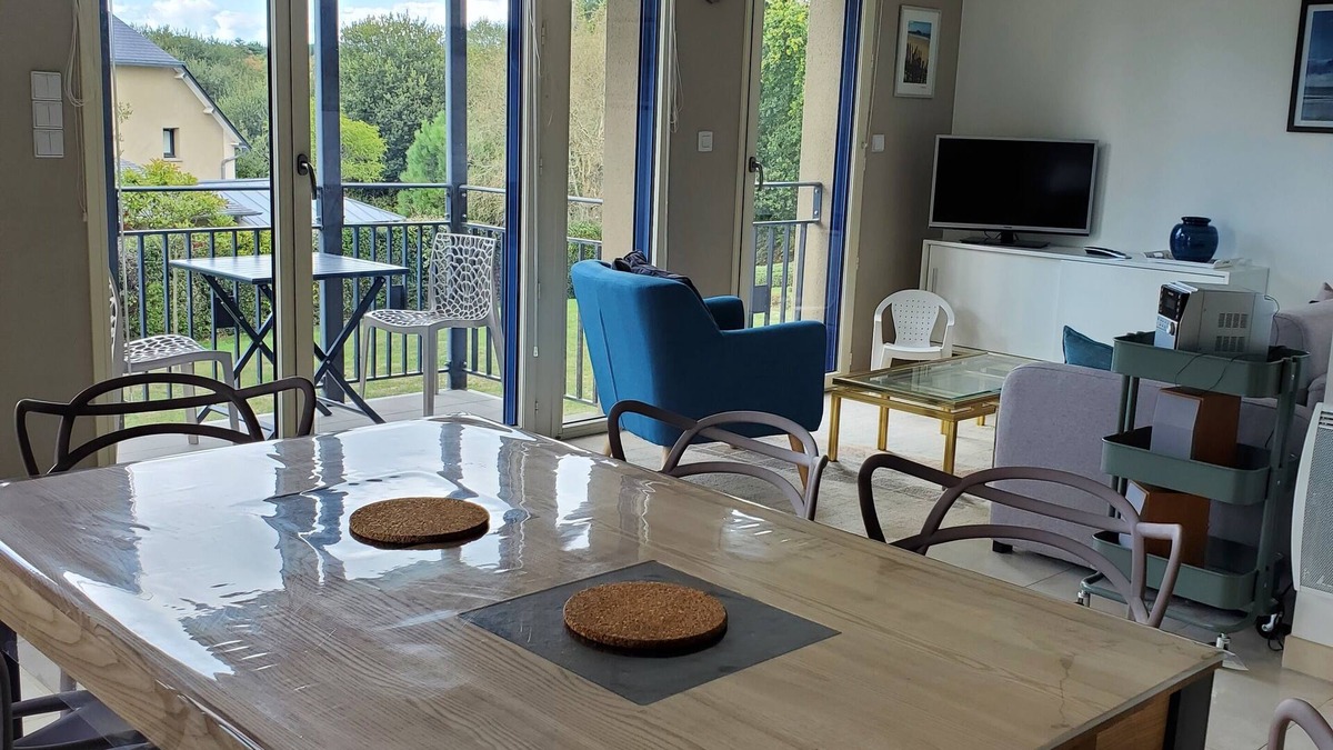 Dinard Apartment | Appartement Résidentiel, 60m2, 200m Plage du Port Blanc, Calme
