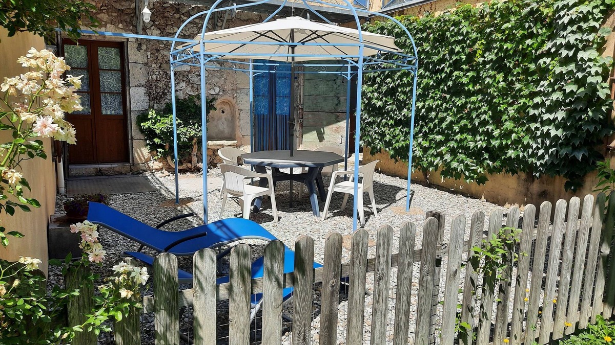 Castellane Apartment | Appartement RDC sur la Place de Castellane