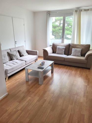 Asnieres-sur-Seine Apartment | Appartement spacieux Asnièresa