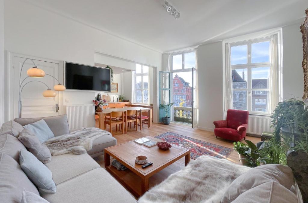 Tournai Apartment | Appartement spacieux & calme avec vue sur l'Escaut