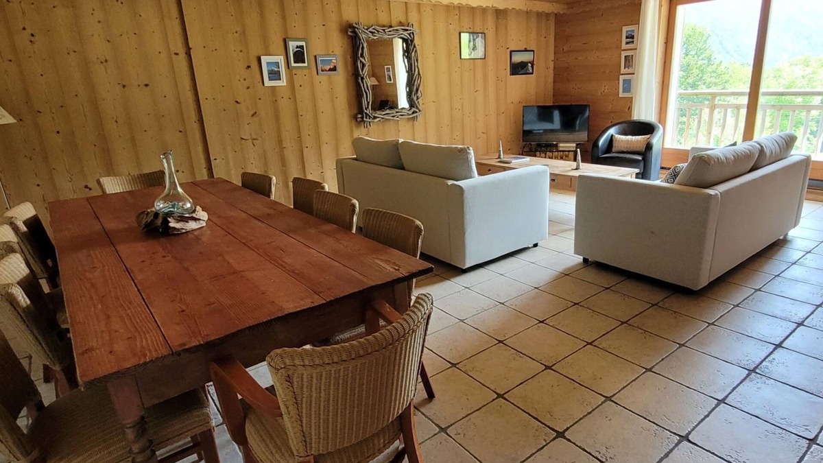 Samoens Apartment | Appartement Spacieux, Séjour et 2 Chambres Avec vue sur les Montagnes