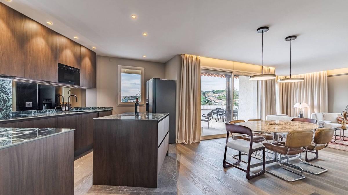 Bastide Giraud Apartment | Appartement, Villa sur le Toit, Duplex, 5 Pièces 160m2, Piscine