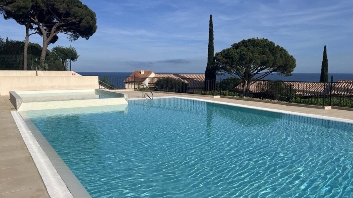 Plage de la Garonnette Apartment | Appartement vue mer Avec Balcon