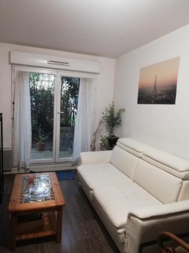 Chaville Apartment | Appartment with garden - Chaville