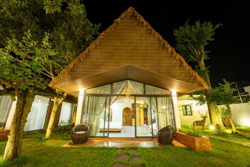 Hoa Long Hotel | Apple House & Coffee