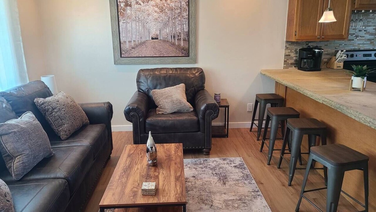 Fort Collins House | Applewood Charming Two Bedroom Big Fenced Yard