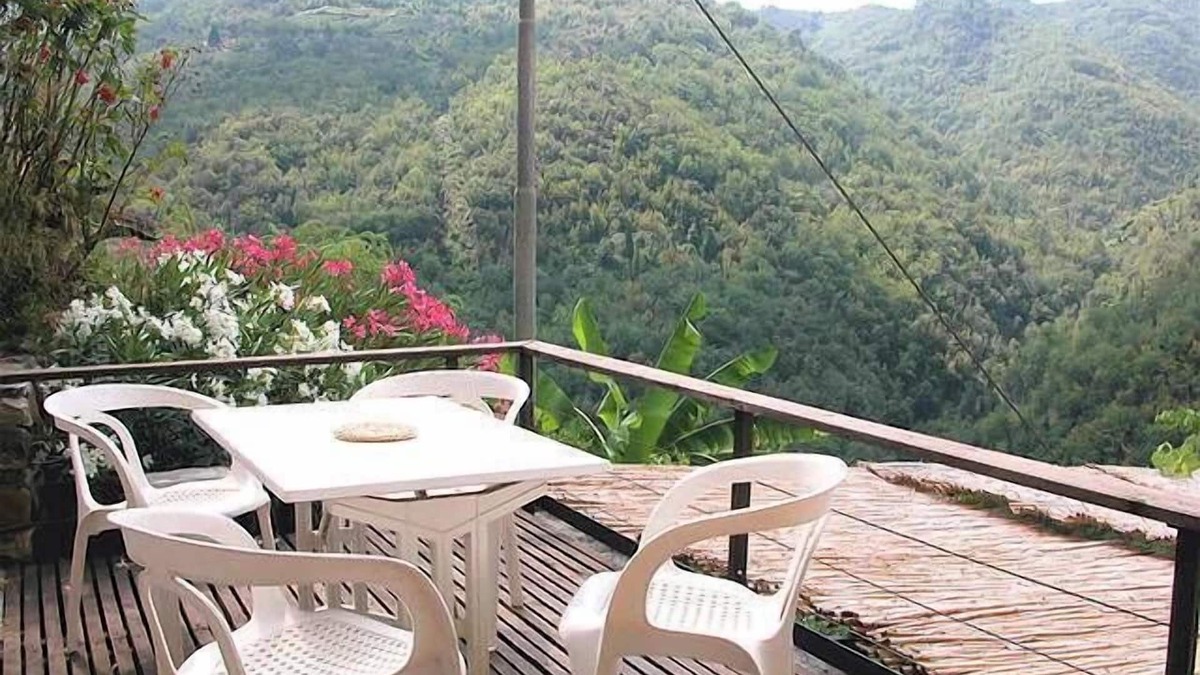 Apricale Apartment | Apricale - Southfacing Holidayflat with lovely Terrace (4 Persons/1 Bedrooms)
