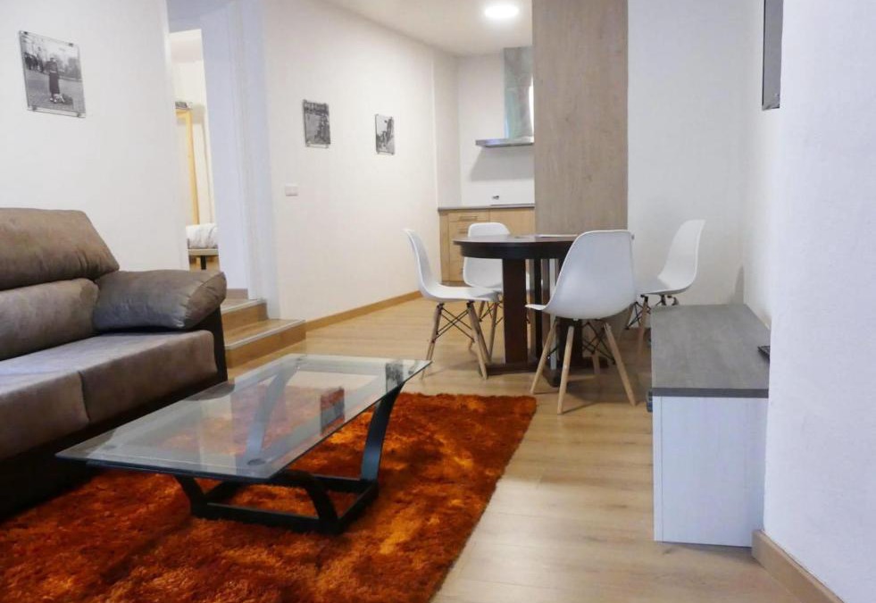 Vic Apartment | APT 2 Acollidor al Centre històric de Vic APTGARBI
