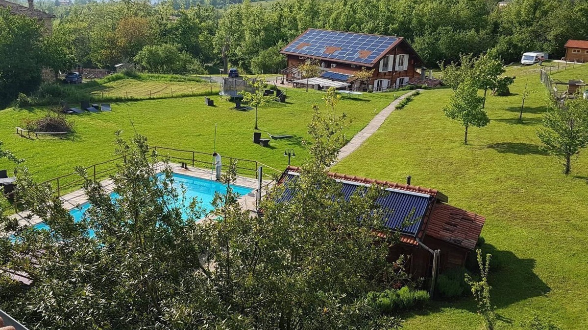 Madonna Dei Fornelli Apartment | Apt w2 in woodhouse first level