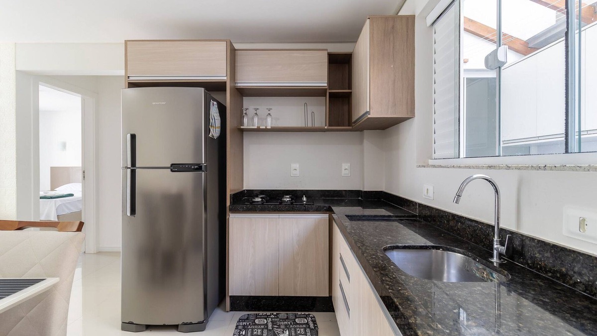 Nacoes Apartment | Apt w Balcony in a Privileg Location in BC Bfh0101