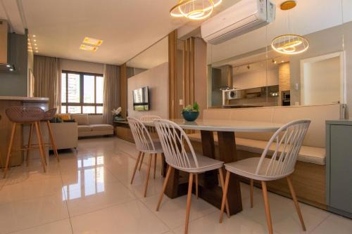 Nacoes Apartment | Apto a 5min da Praia, 10min da Roda Gigante P1309