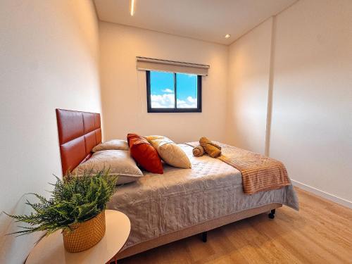 Santa Terezinha Apartment | Apto com 1 quarto e sacada com churrasqueira