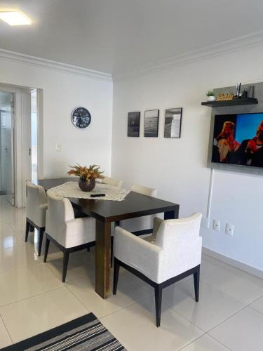 Centro Apartment | Apto ideal entre Aeroporto, a Praia e o Beto Carrero