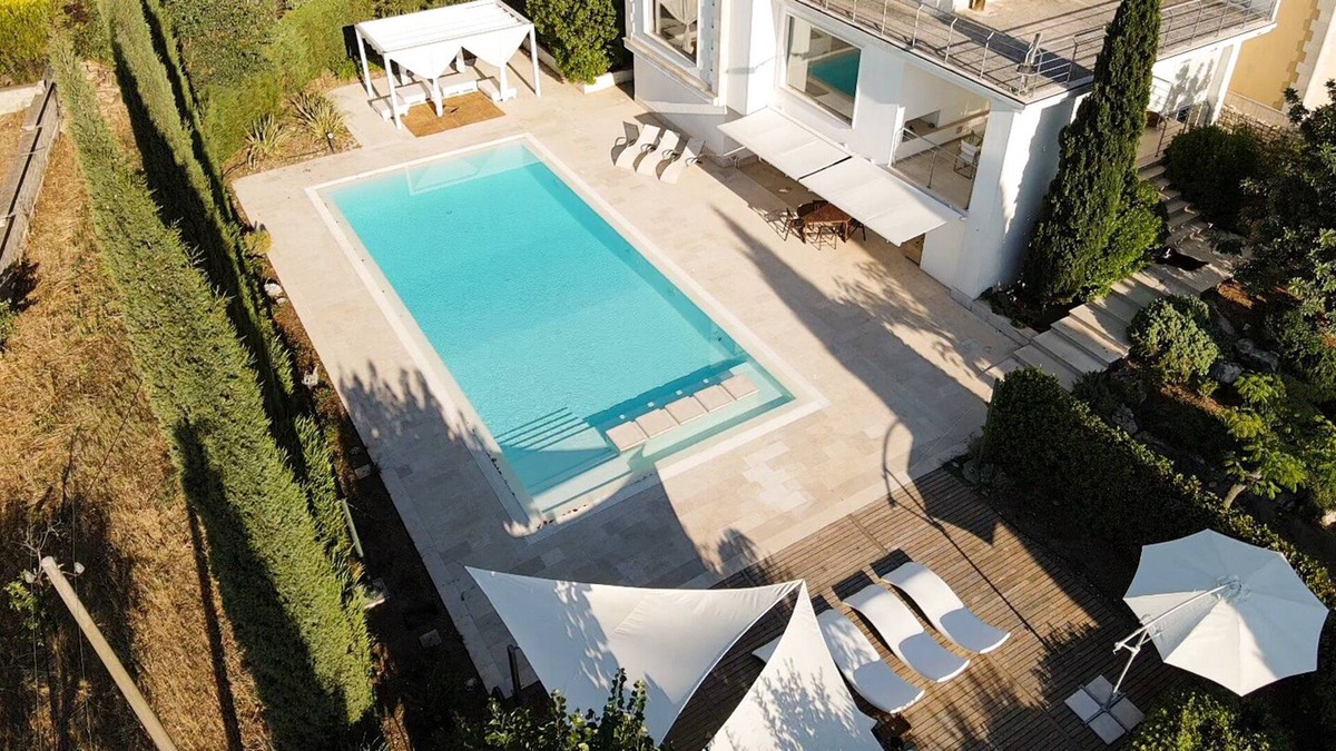 Corato Villa | [ApuliaLux] Prestigious Villa with Pool & Bar ★