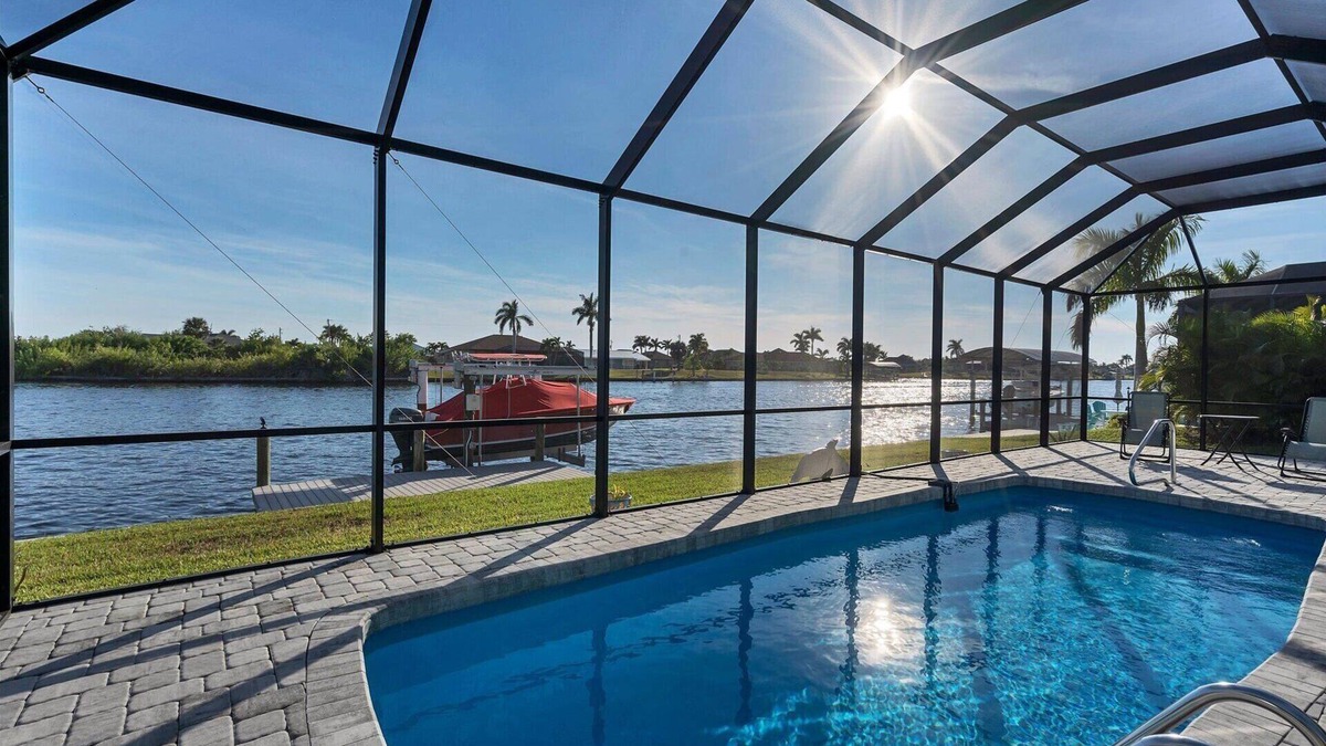 South Gulf Cove House | AQC15826 Summary: Enj